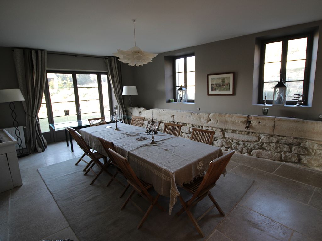Clansayes - Salle à manger